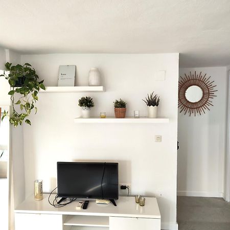 Estudio En Malaga Luaran gambar