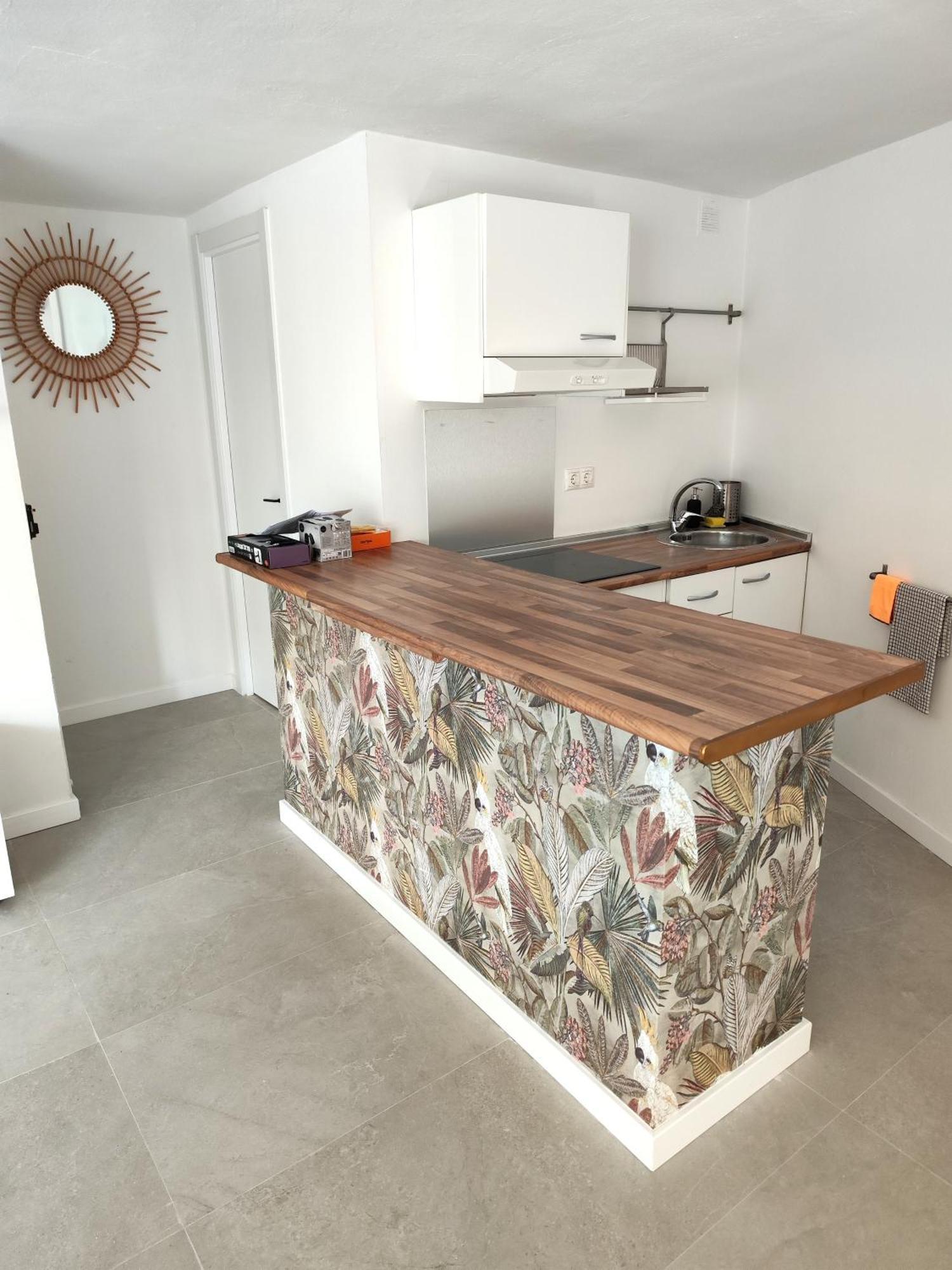 Estudio En Malaga Luaran gambar